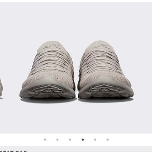 Rare APL Women's Techloom Wave Tundra sneakers 9